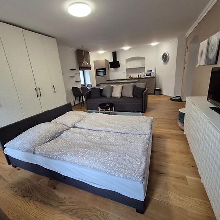 The Gusto Apartman Chomutov Eksteriør billede